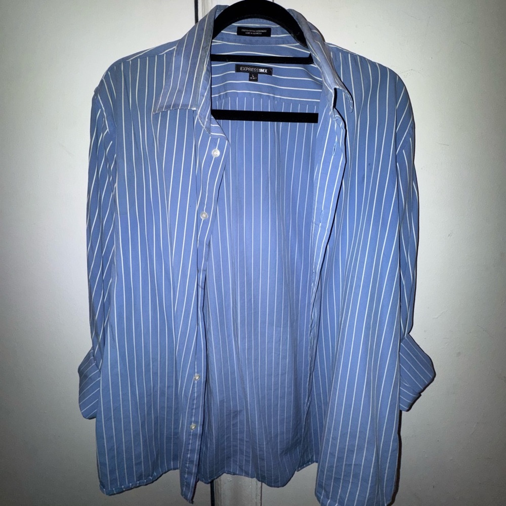 Vintage Express Men's Light Blue Vertical Pinstripe Button-Down Shirt